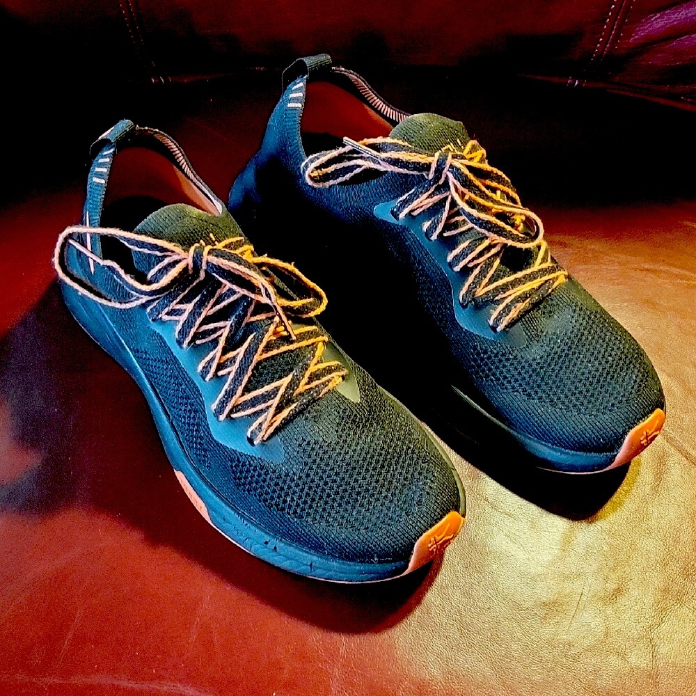 KURU FLEX Black and Orange Sneakers with Trail-Ready Sole Size 9